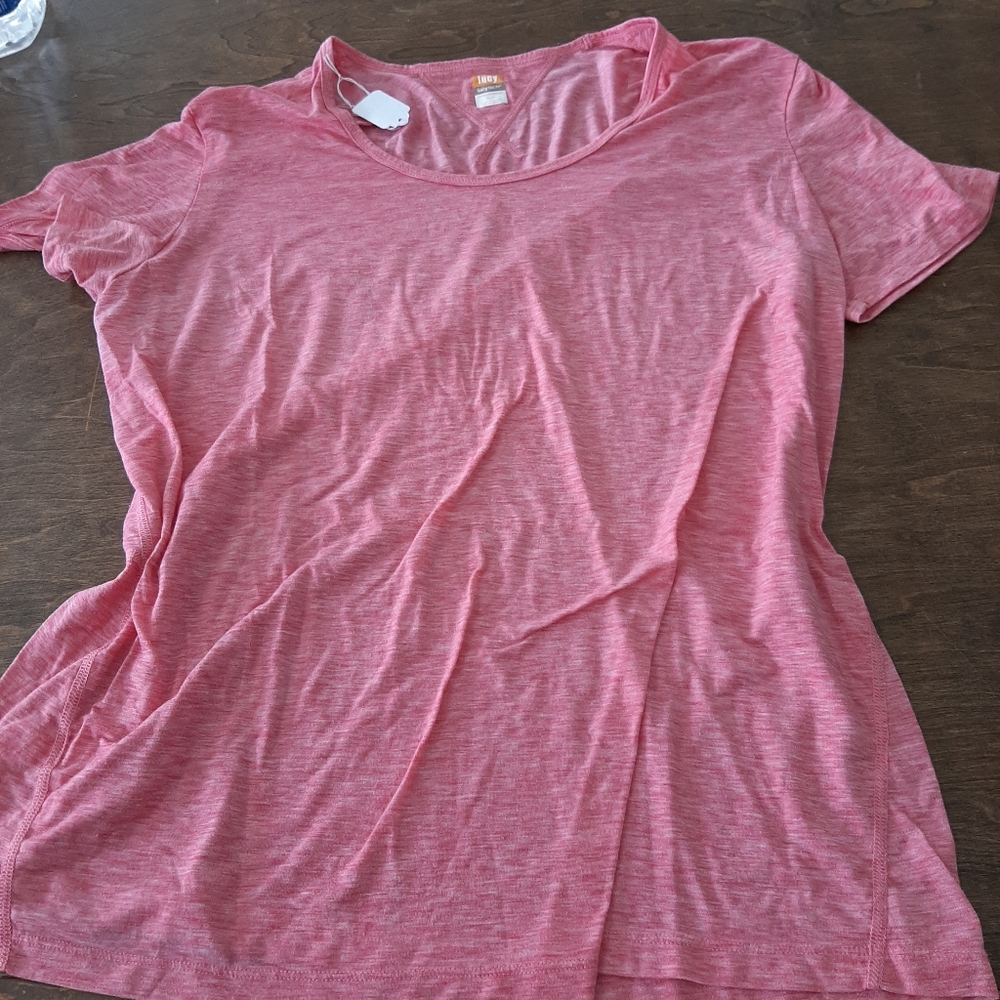 Lucy brand t-shirt